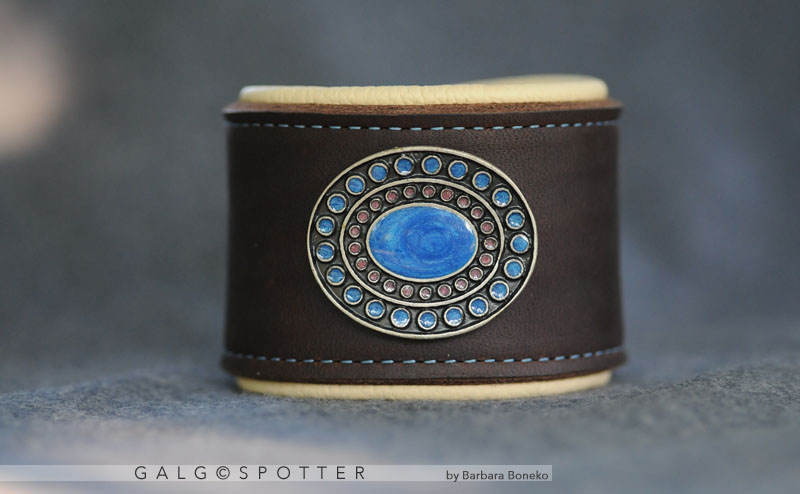 Leder- Armband mit Oval