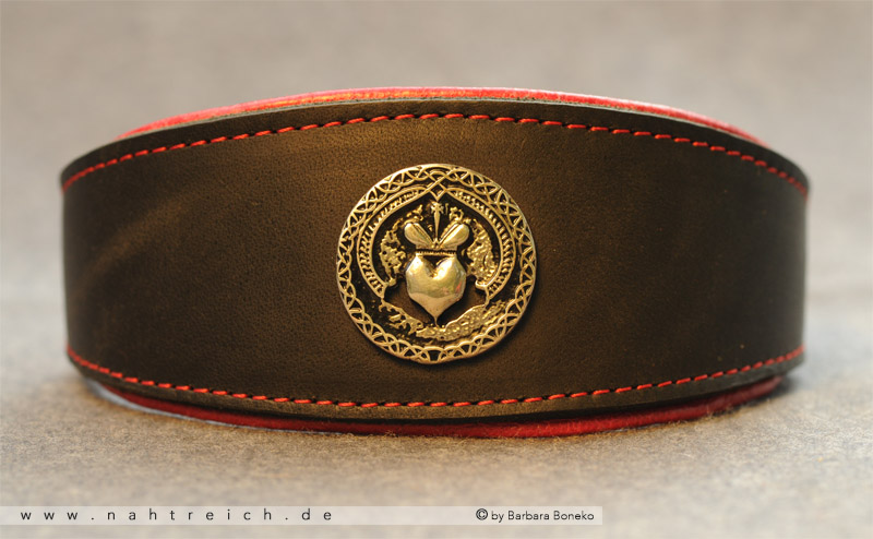 Halsband mit Herz